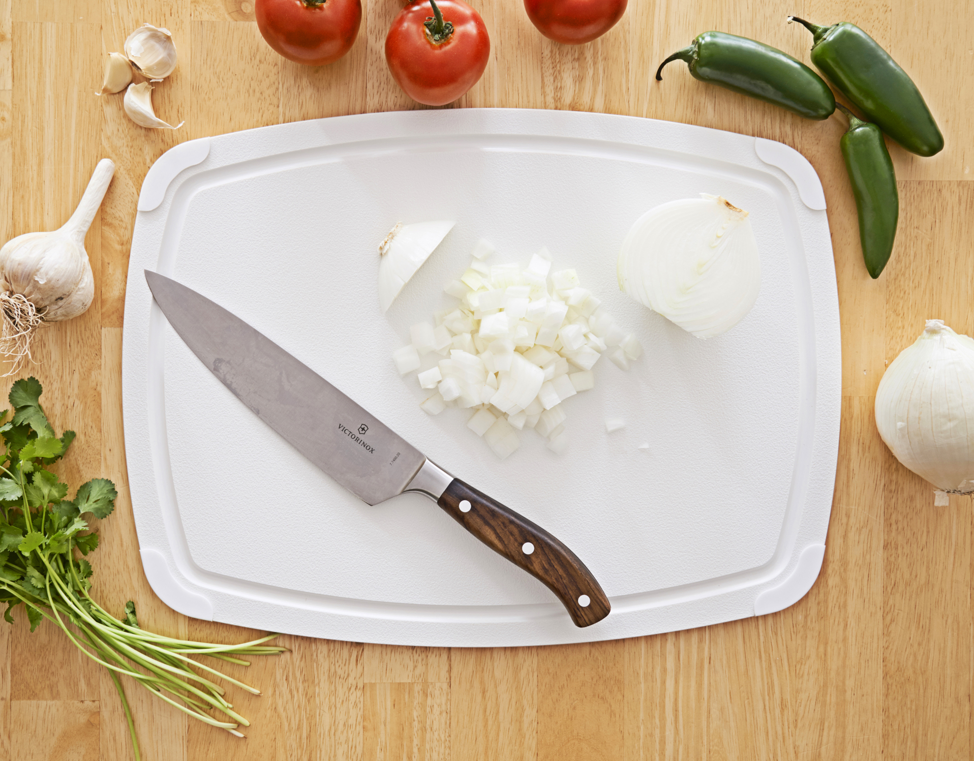 ecooks-image1–cutting board poly series-white-18×13-402307-env