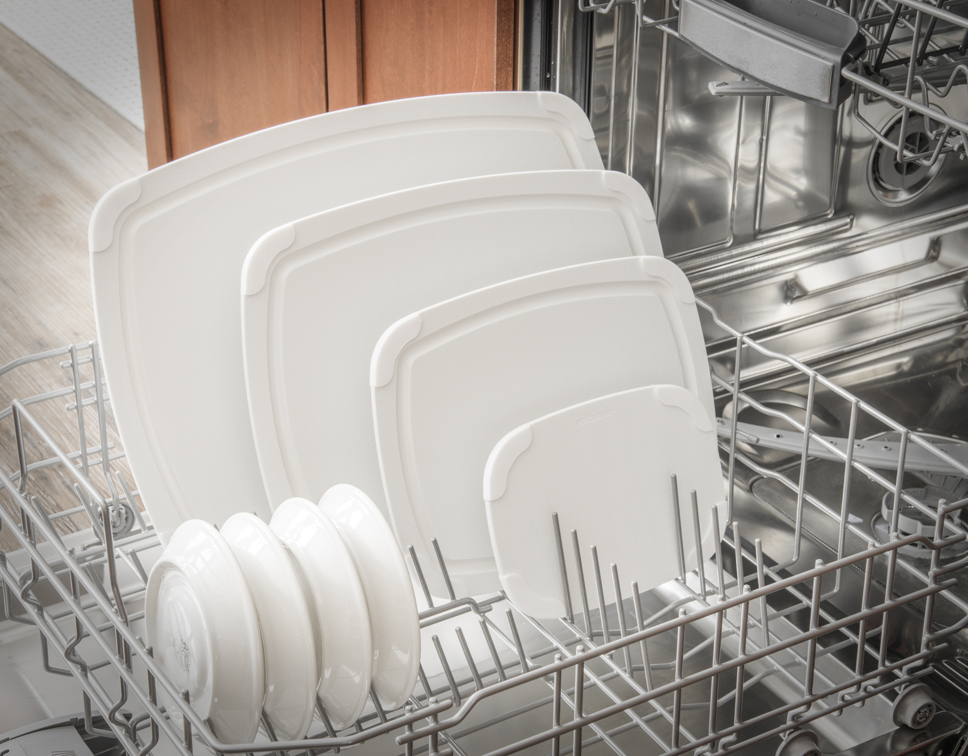 ecooks-image3-cutting board poly series-white dishwasher