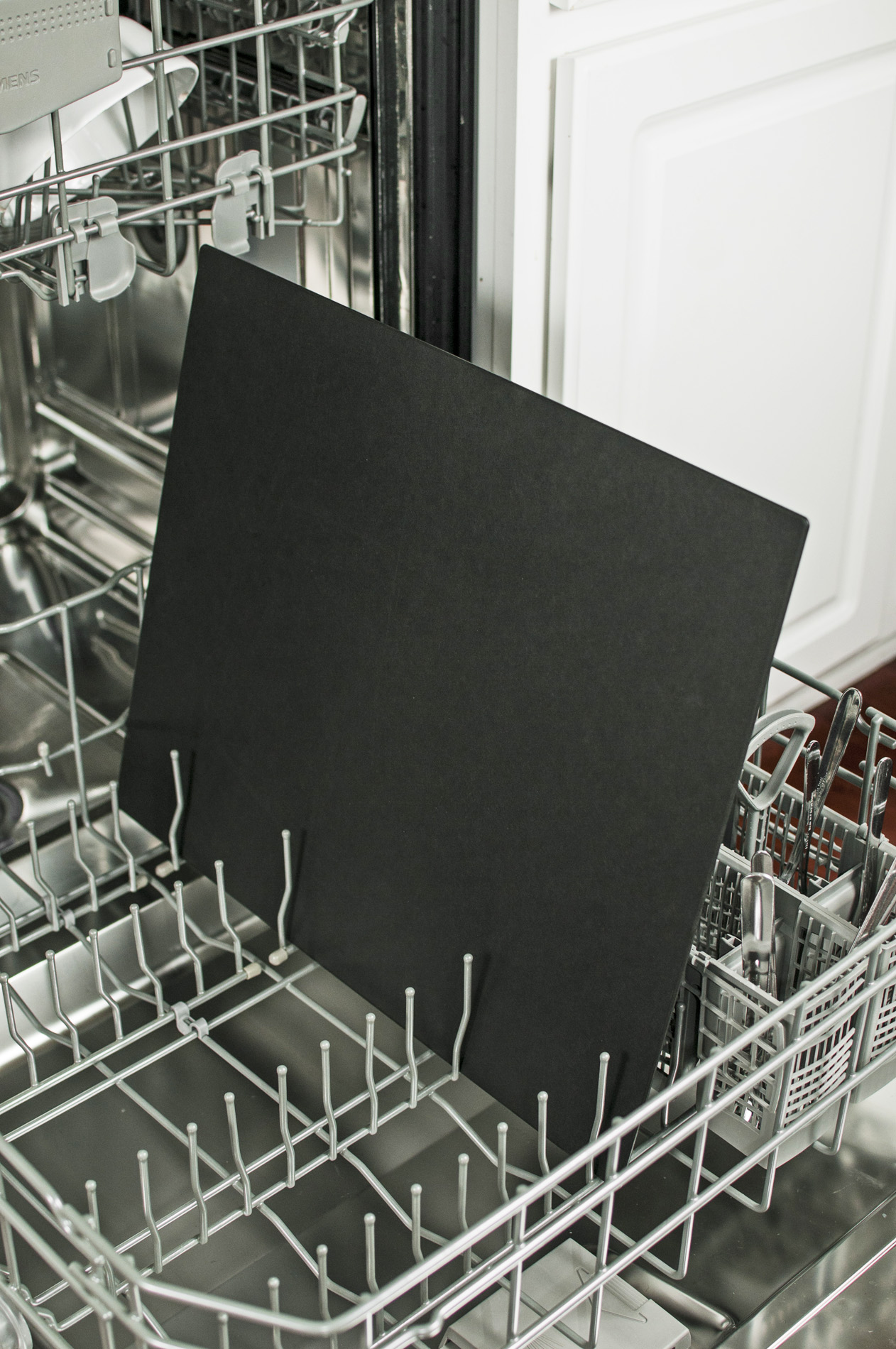 epicurean-serving board-display rectangle series-slate-18×14-020181402-dishwasher